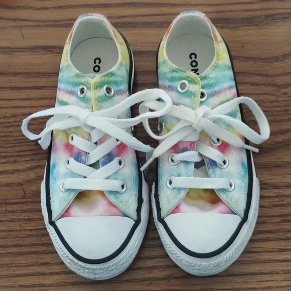 Converse Shoes Converse Tiedyed Girls Sneakers Size 1 Poshmark